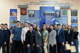 Изображение к новости 'Томские школьники знакомятся с историей парламентаризма'. 