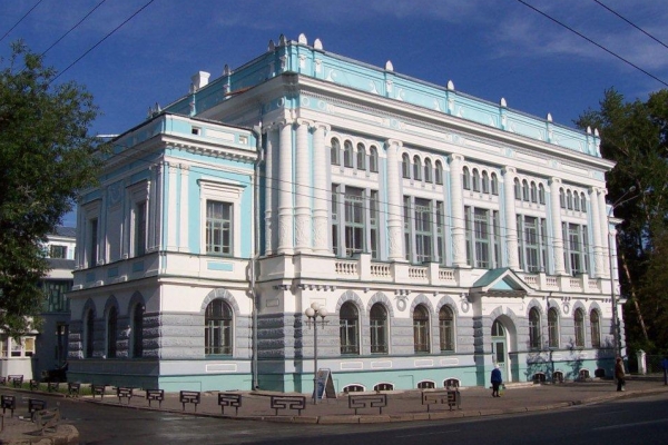 Вид на старое здание Научной библиотеки ТГУ