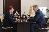 Изображение к новости 'Оксана Козловская встретилась с Полпредом Президента РФ в СФО Анатолием Серышевым'. 
