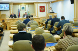 Депутаты обсудили реализацию закона о жилищных сертификатах для детей-сирот