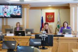 Комиссия Совета законодателей обсудила меры обеспечения регионов медицинскими и педагогическими кадрами
