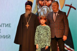 Изображение к новости 'Награды победителям детского конкурса'. 